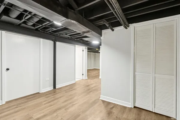 a view of utility room