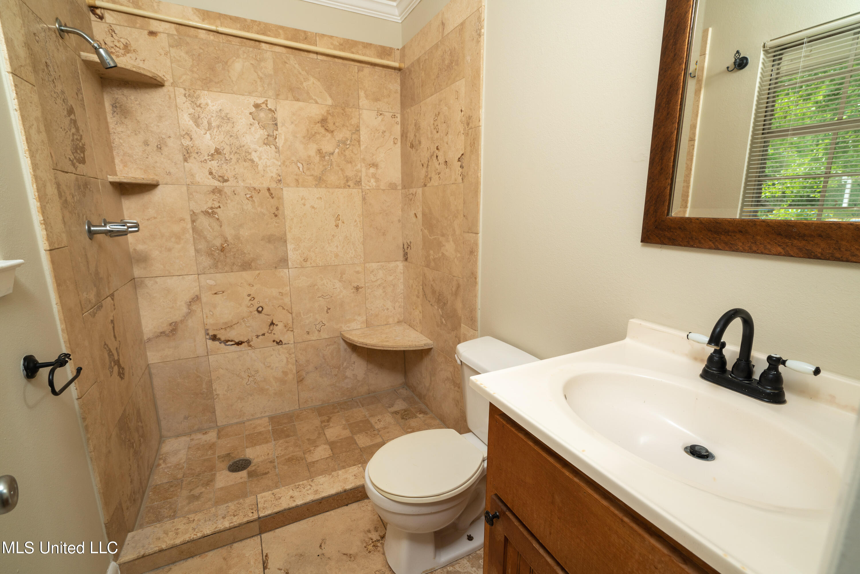 5168 Beatline Road Long Beach, MS 39560 - Photo 10 of 17 5168 Beatline Road-Master Bath