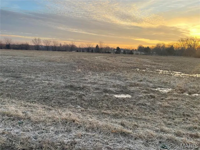 $165,000 | 100 Brickyard Pond Court, Wentzville, MO 63385