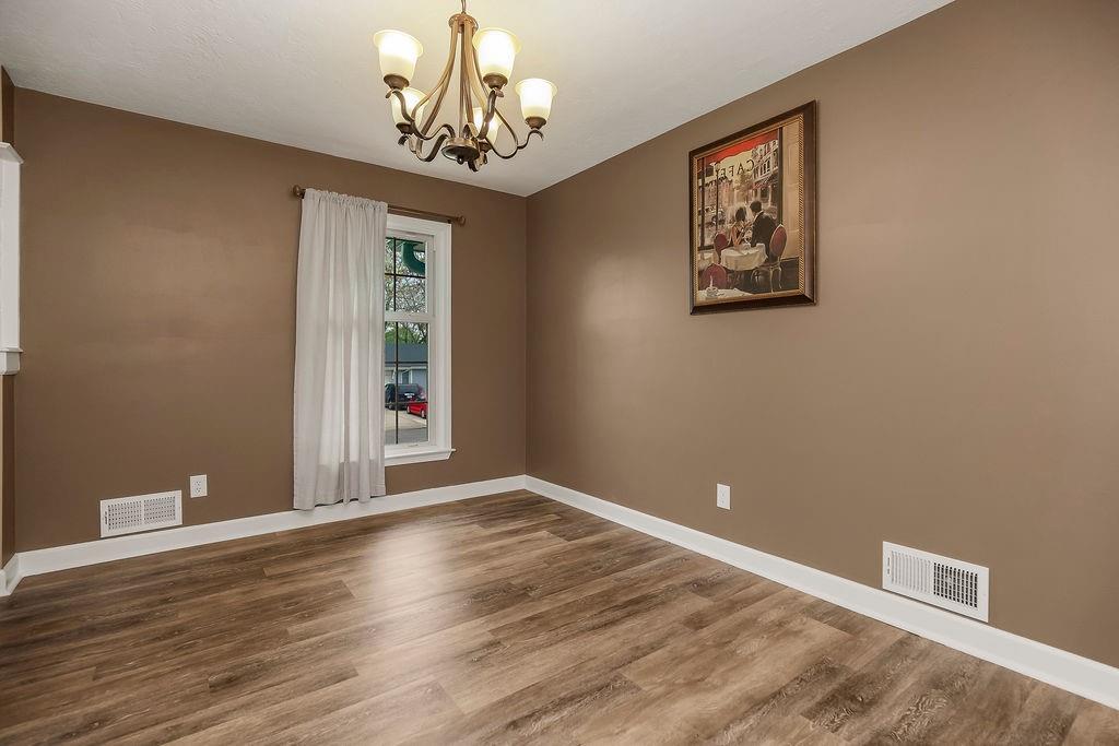 319 Southeast Ridgeview Drive Lee's Summit, MO 64063 - Photo 22 of 38