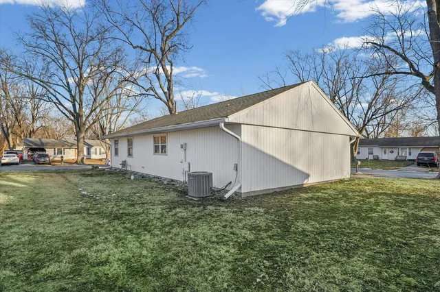 $175,000 | 3102 Kimberly Drive, Champaign, IL 61821