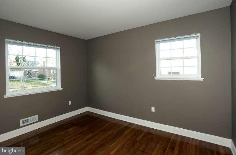 6241 Gilston Park Road Baltimore, MD 21228 - Photo 13 of 25 Bedroom 2