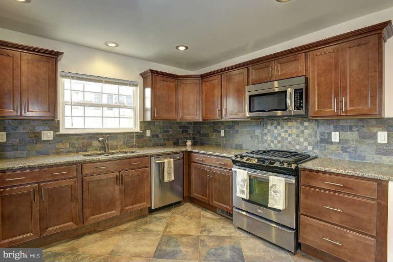 6241 Gilston Park Road Baltimore, MD 21228 - Photo 3 of 25 Kitchen