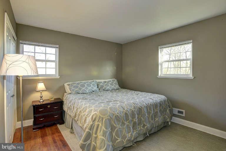 6241 Gilston Park Road Baltimore, MD 21228 - Photo 9 of 25 Bedroom (Master)