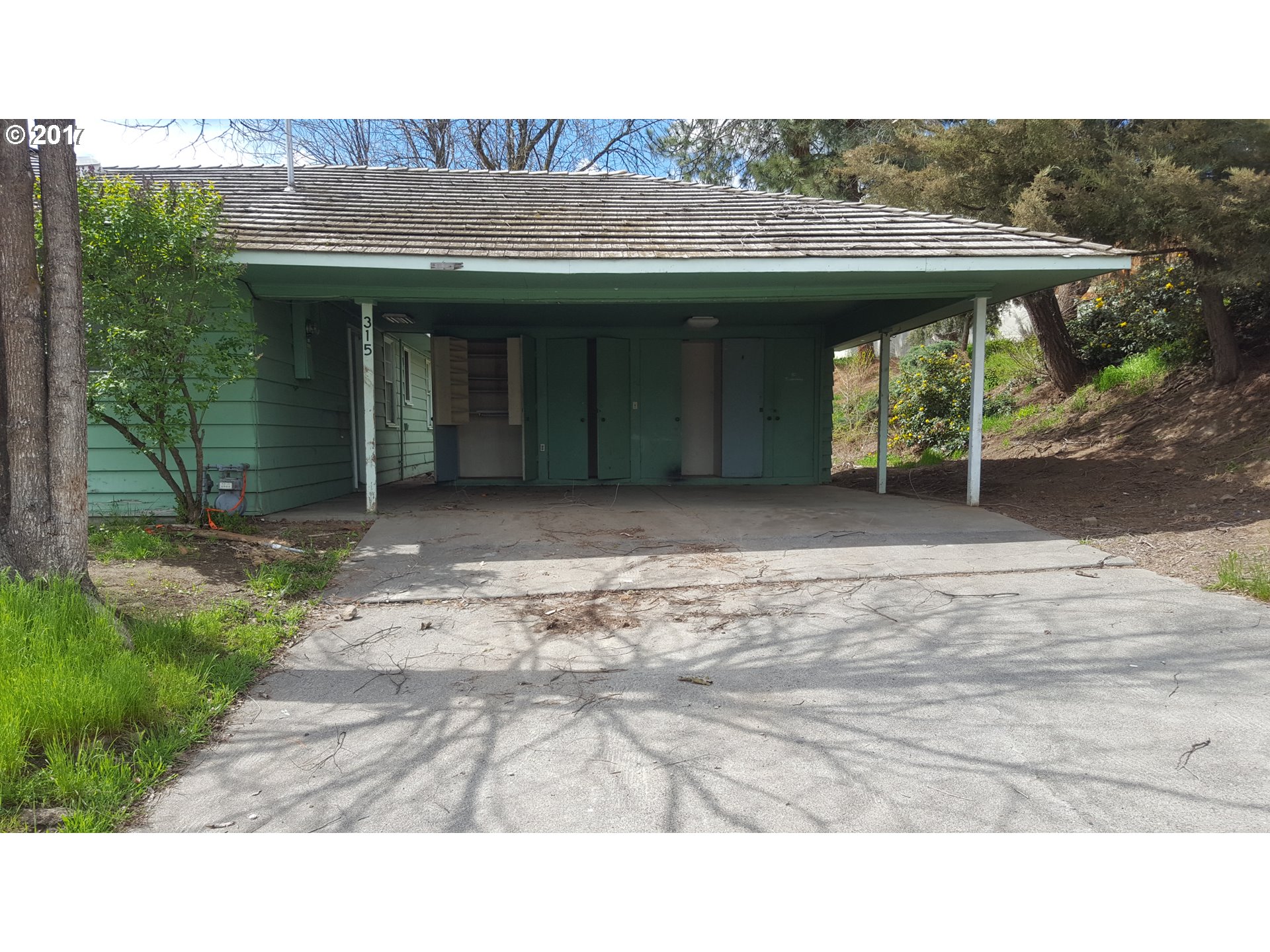 315 Northwest 10th Street Pendleton, OR 97801 - Photo 2 of 16 Gallery Image 2