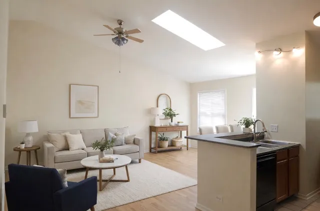 $230,000 | 727 Nantucket Way, Island Lake, IL 60042