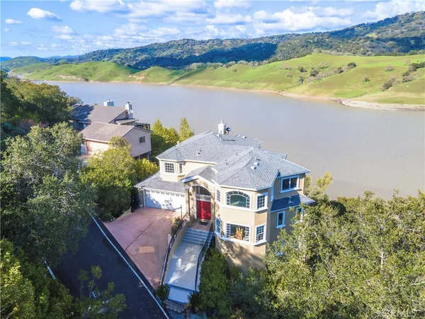$1,800,000 | 2987 Holiday Court, Morgan Hill, CA 95037