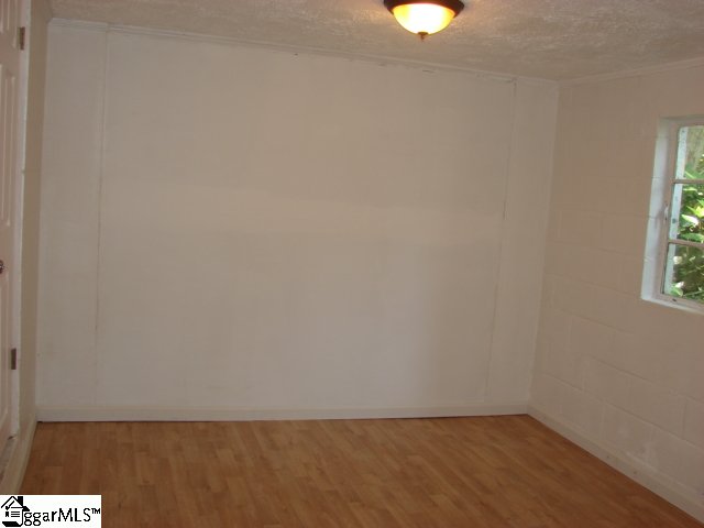 218 Brookside Road Spartanburg, SC 29301 - Photo 6 of 13 Gallery Image 6
