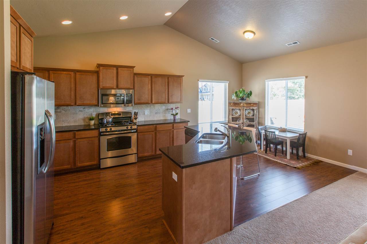 2605 West Westover Road Spokane, WA 99208 - Photo 9 of 20
