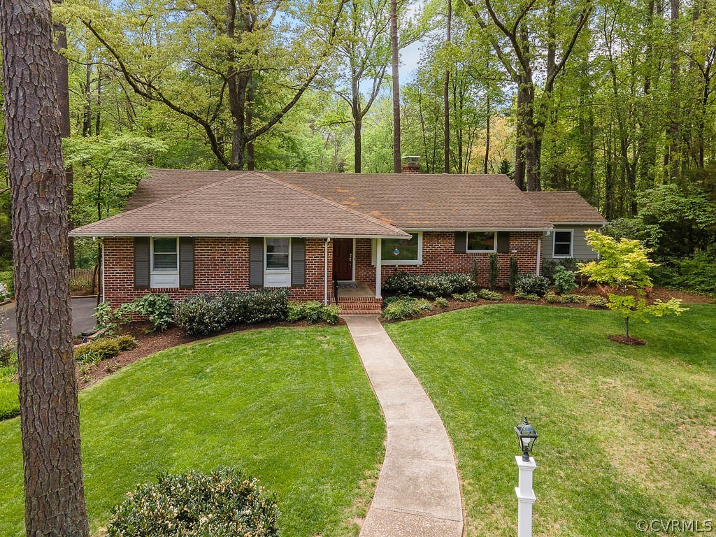 8423 Cherokee Road Richmond, VA 23235 - Photo 1 of 34 Gallery Image 1
