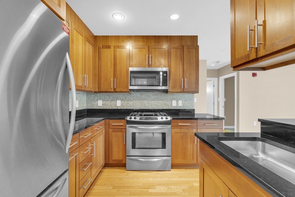 80 Broad Street, Unit 804 Boston, MA 02110 - Photo 3 of 18