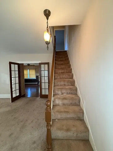 $2,750 | 97 Friend Street, Unit B, Amesbury, MA 01913