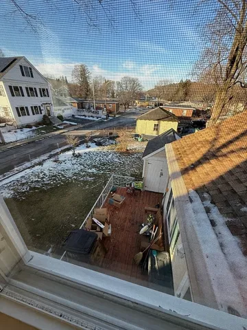 $2,750 | 97 Friend Street, Unit B, Amesbury, MA 01913