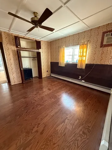 $2,750 | 97 Friend Street, Unit B, Amesbury, MA 01913