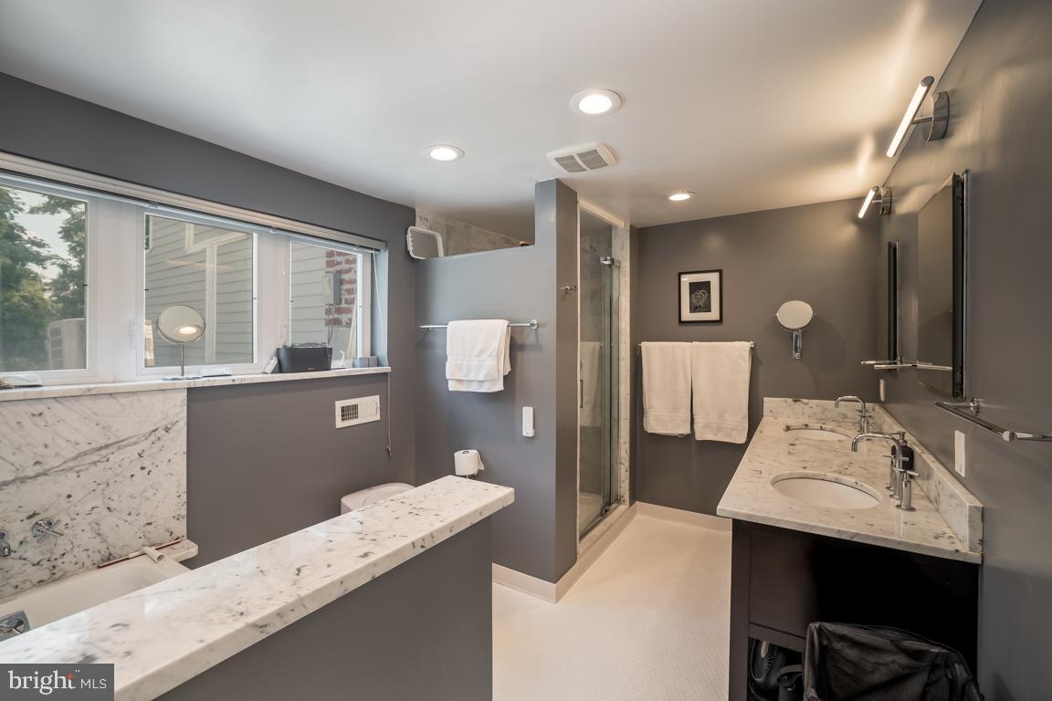 1680 Irving Street Northwest Washington, DC 20010 - Photo 17 of 49 UNIT 2