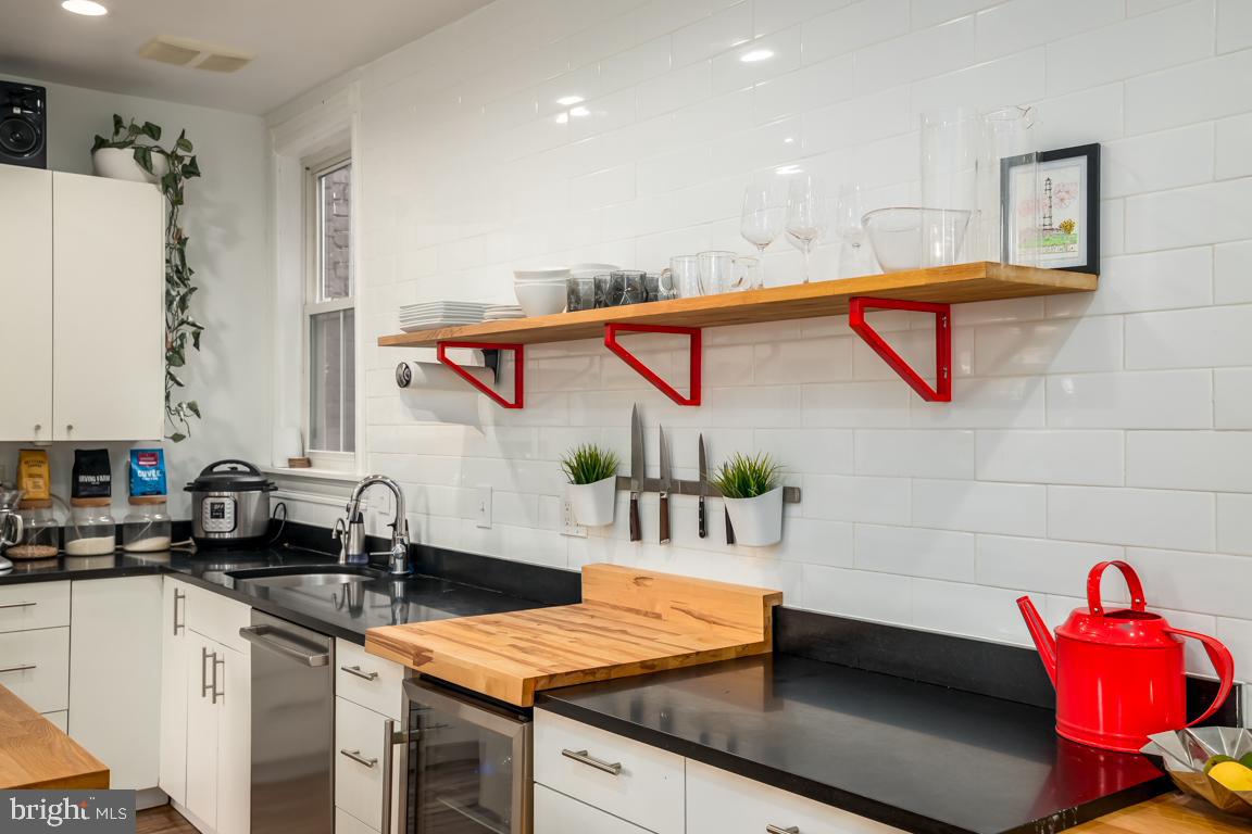 1680 Irving Street Northwest Washington, DC 20010 - Photo 20 of 49 UNIT 2