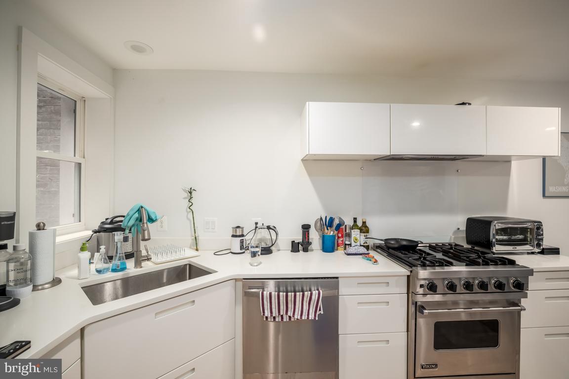 1680 Irving Street Northwest Washington, DC 20010 - Photo 40 of 49 UNIT 3