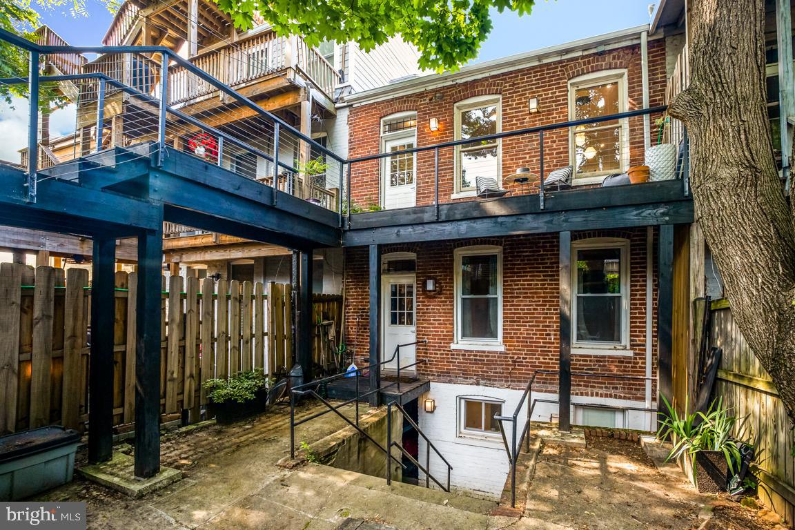 1680 Irving Street Northwest Washington, DC 20010 - Photo 6 of 49