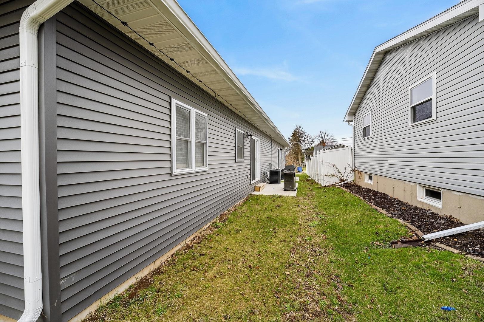 1423 21st Monroe, WI 53566 - Photo 5 of 30