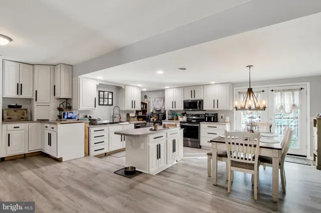 $309,900 | 11730 Anthony Highway, Waynesboro, PA 17268