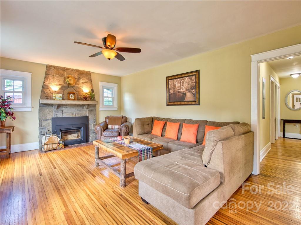 3701 Broad Street Clyde, NC 28721 - Photo 11 of 30 Gallery Image 11