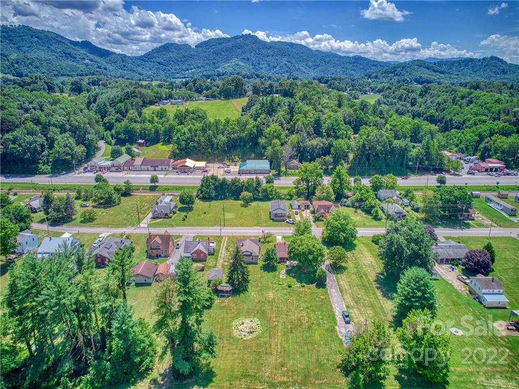 3701 Broad Street Clyde, NC 28721 - Photo 7 of 30 Gallery Image 7