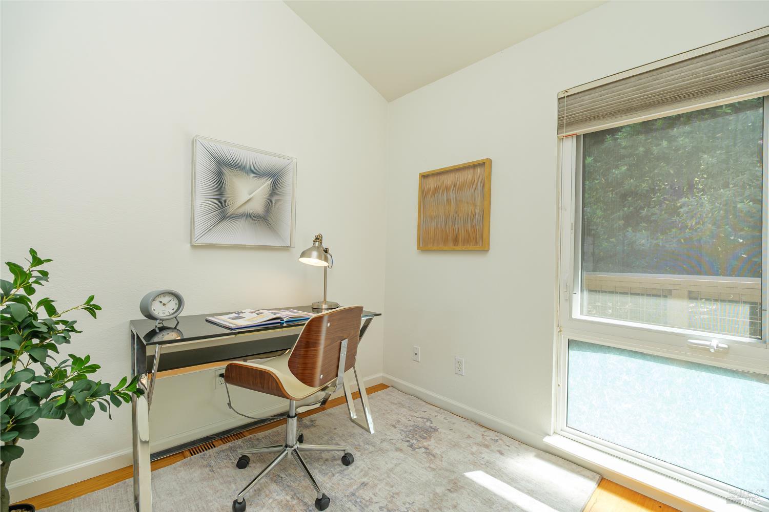 132 Tiburon Boulevard San Rafael, CA 94901 - Photo 9 of 30