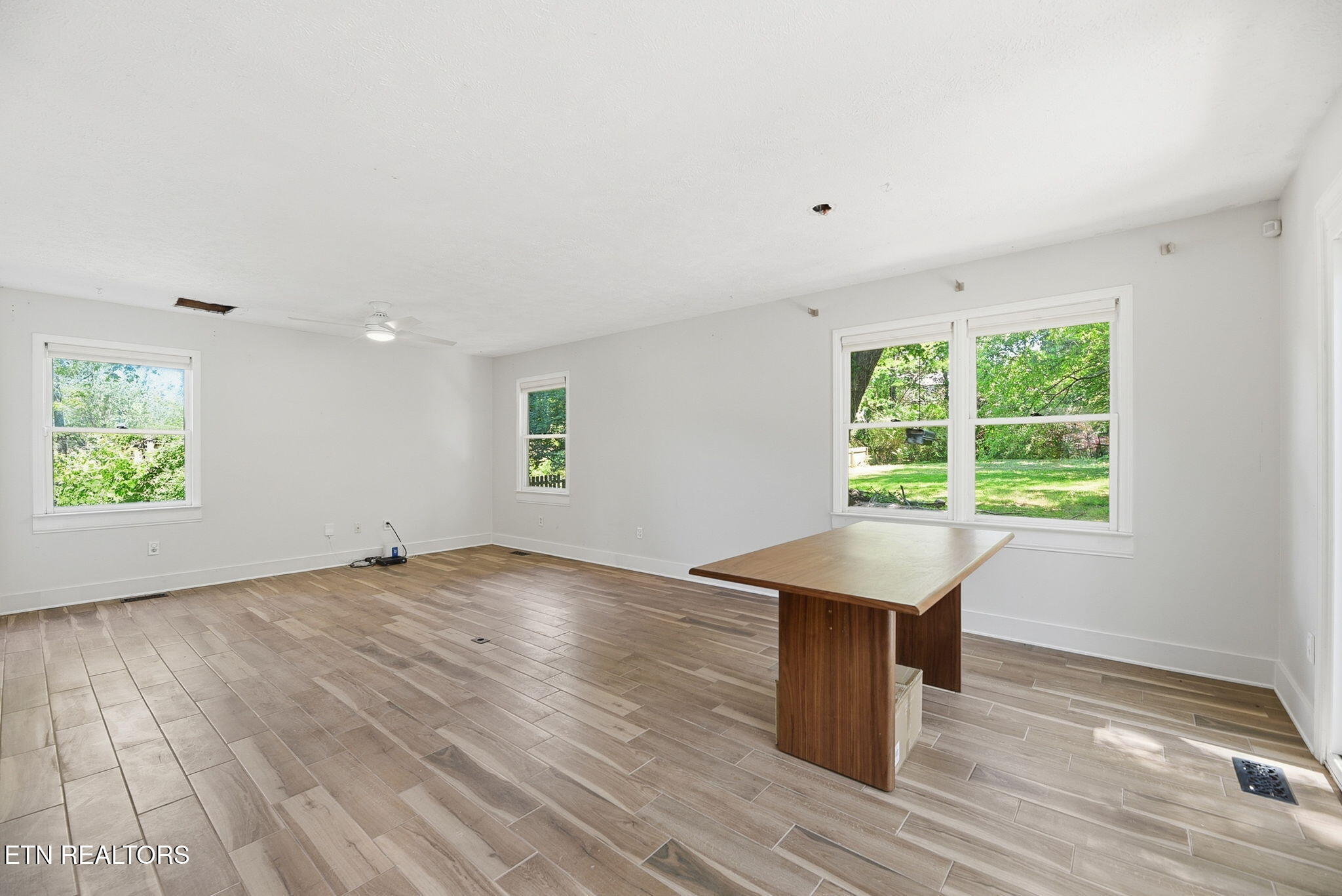 5220 Haynes-Sterchi Road Knoxville, TN 37912 - Photo 22 of 54 Family Rm / Dining Rm Combo