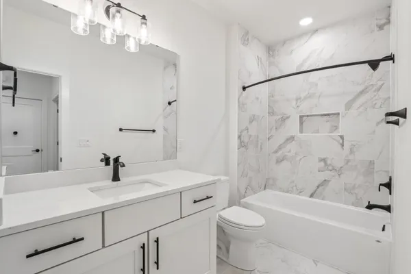 $595,900 | 2127 Bluestem Drive, Unit 101, Waukesha, WI 53188