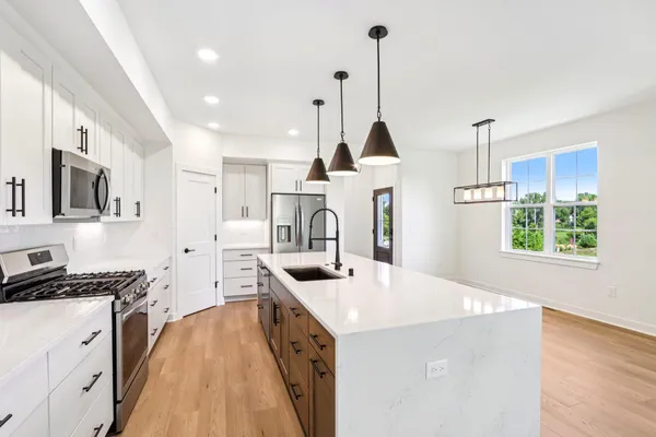 $595,900 | 2127 Bluestem Drive, Unit 101, Waukesha, WI 53188