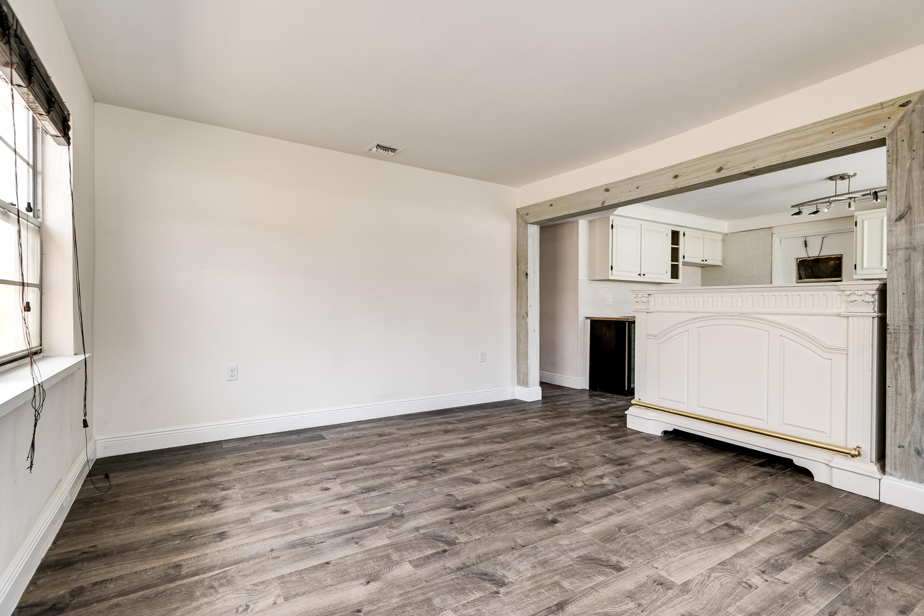 1092 James Road Lake Worth, FL 33462 - Photo 3 of 15 living empty virtual 1092 james rd lanta