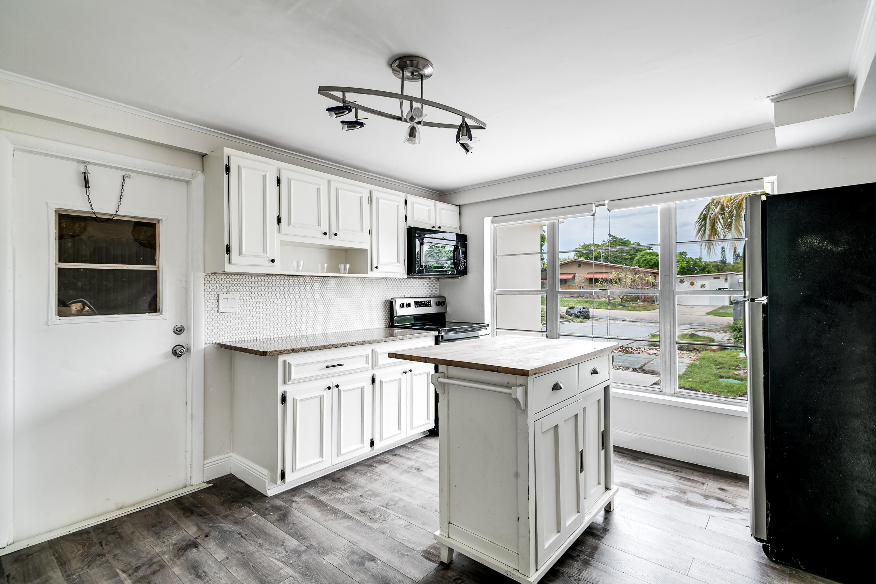 1092 James Road Lake Worth, FL 33462 - Photo 5 of 15 new-1092-james-rd-lantana-house-for-sale