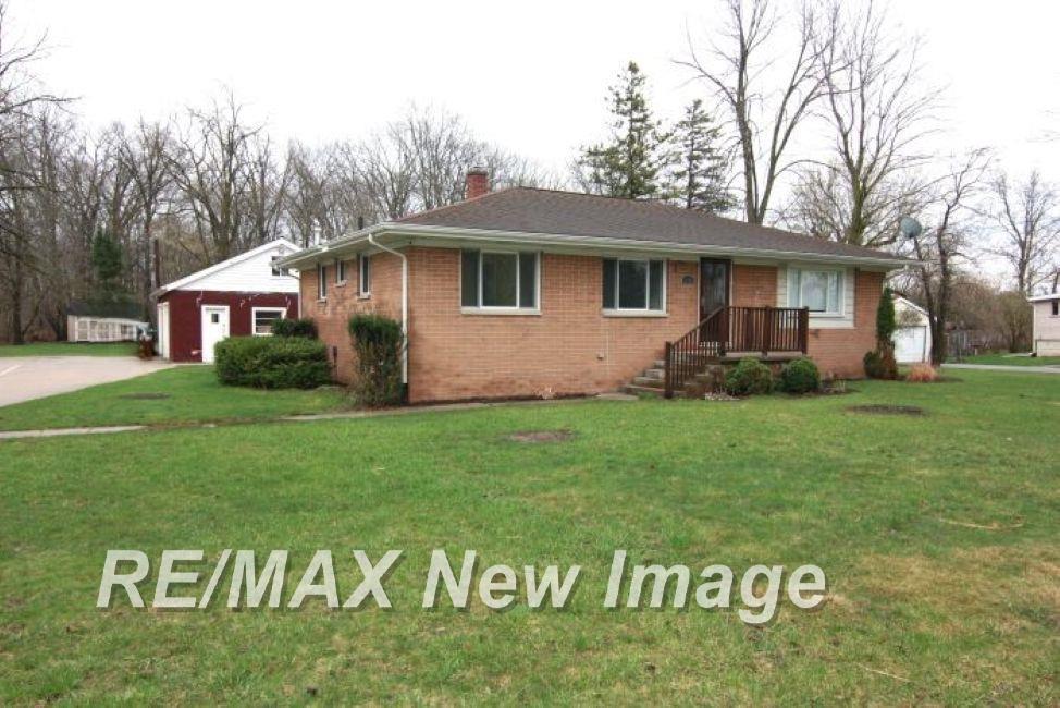 1685 South River Road Saginaw, MI 48609 - Photo 1 of 27