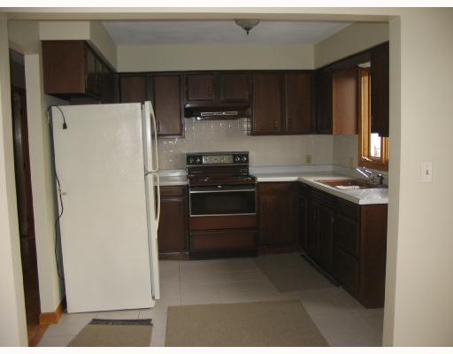 300 Riverside Drive Tiverton, RI 02878 - Photo 5 of 8 Kitchen.
