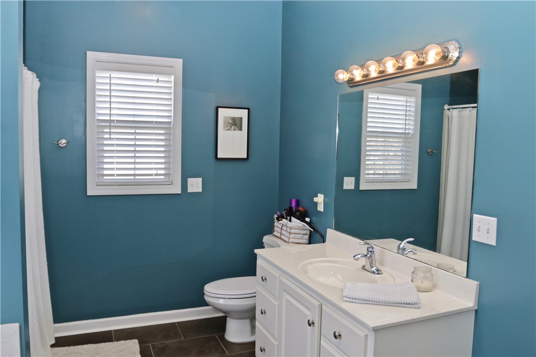 105 Cedar Pond Road Anderson, SC 29621 - Photo 14 of 31 Master Bathroom