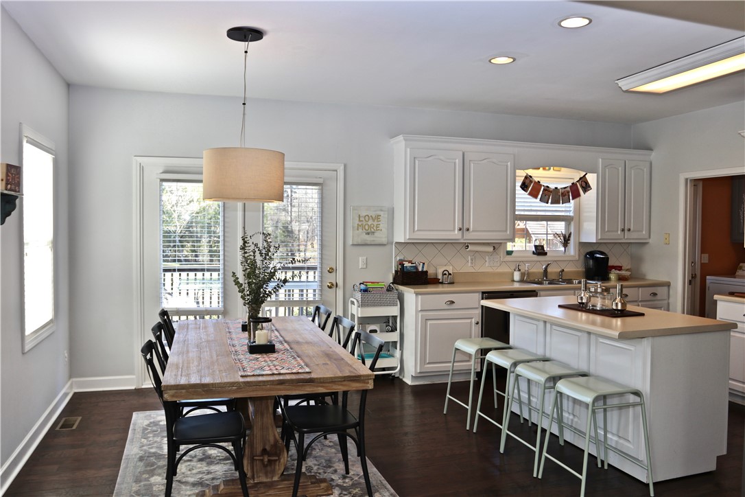 105 Cedar Pond Road Anderson, SC 29621 - Photo 4 of 31 Dining/Kitchen