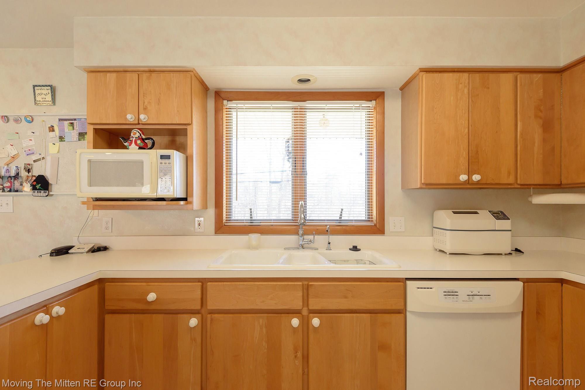 40900 Robbe Road Belleville, MI 48111 - Photo 14 of 55 40900_robbe-8.jpg