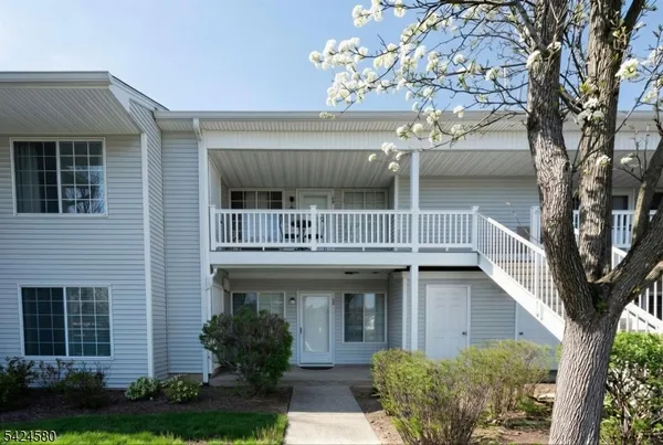 $249,000 | 26 Larkspur Court, Unit 26, Bedminster, NJ 07921