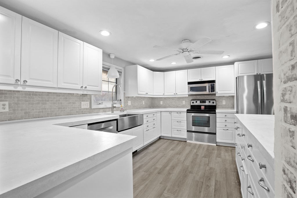 95 Royal Road Brockton, MA 02302 - Photo 2 of 22