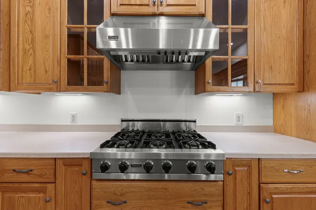 $949,000 | 5065 East Sleepy Hollow Road, Earlville, IL 60518