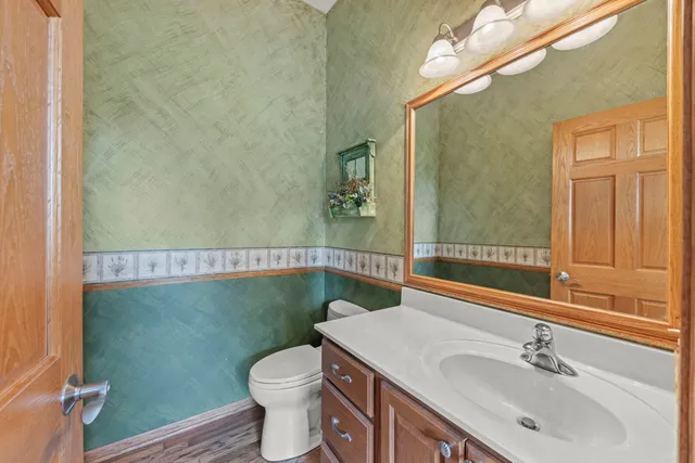 $949,000 | 5065 East Sleepy Hollow Road, Earlville, IL 60518