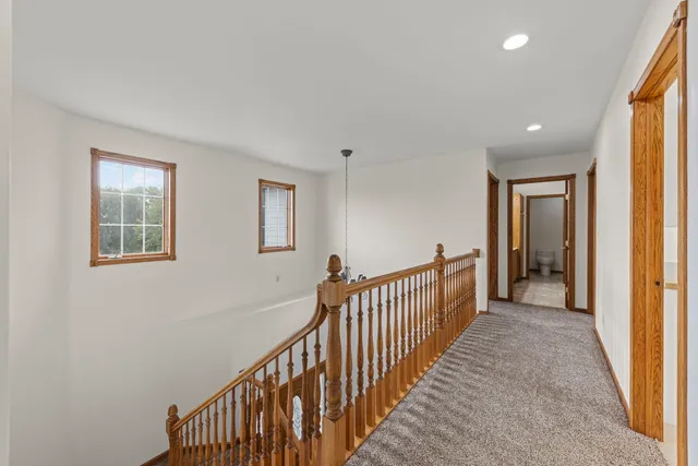 $949,000 | 5065 East Sleepy Hollow Road, Earlville, IL 60518