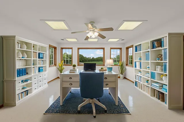 $949,000 | 5065 East Sleepy Hollow Road, Earlville, IL 60518