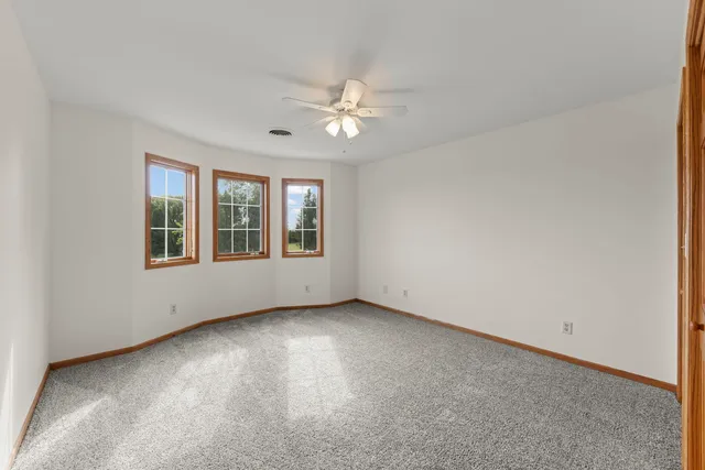 $949,000 | 5065 East Sleepy Hollow Road, Earlville, IL 60518