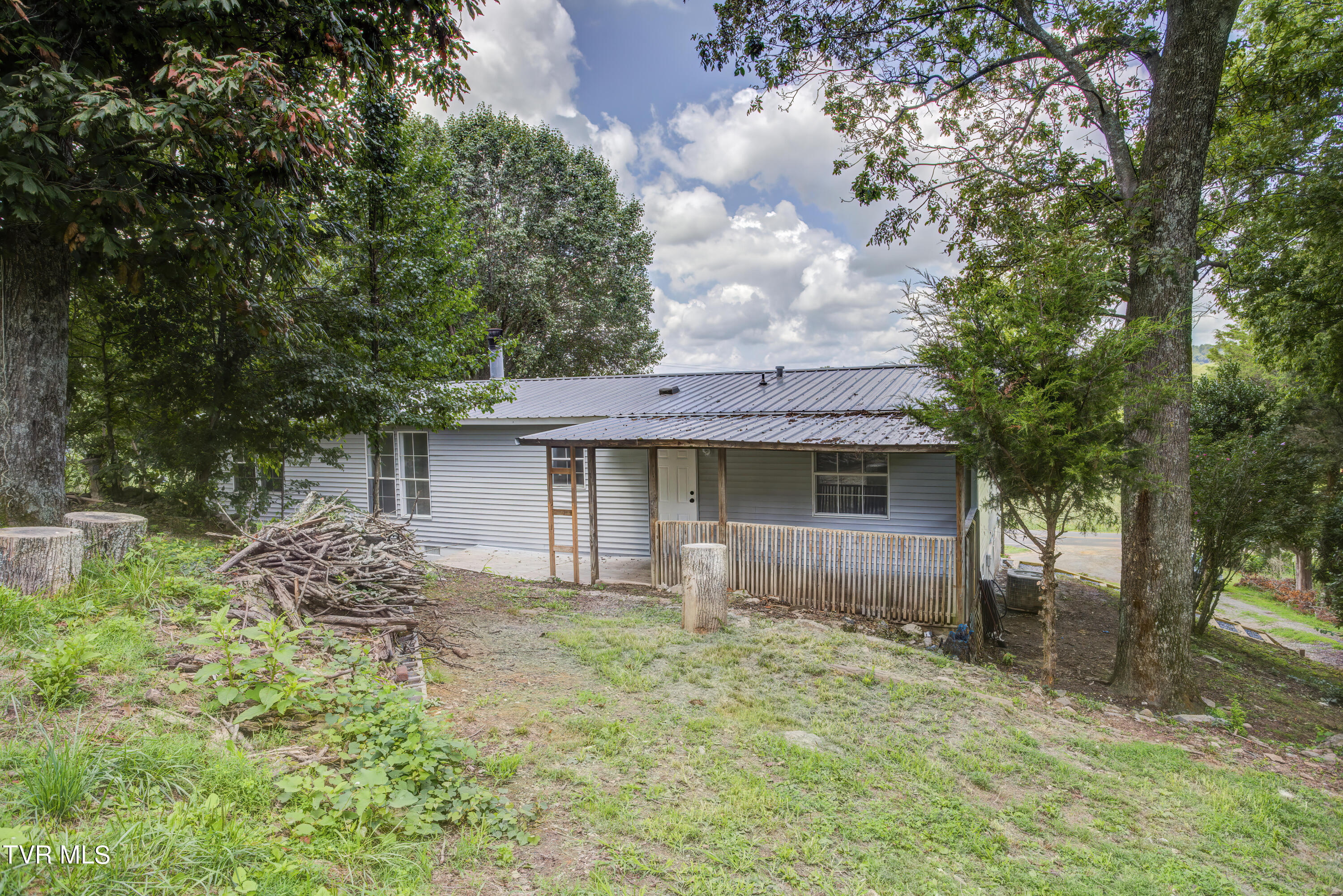 1010 Conklin Road Jonesborough, TN 37659 - Photo 5 of 18 1010 Conklin 2 (9)