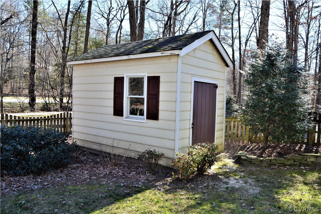 6105 Lansgate Road Midlothian, VA 23112 - Photo 23 of 25
