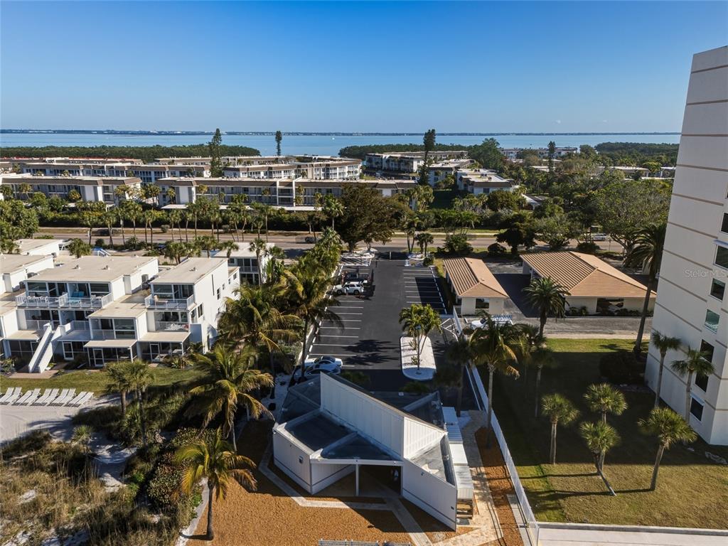 4420 Exeter Drive, Unit 303 Longboat Key, FL 34228 - Photo 33 of 42 a view of a city