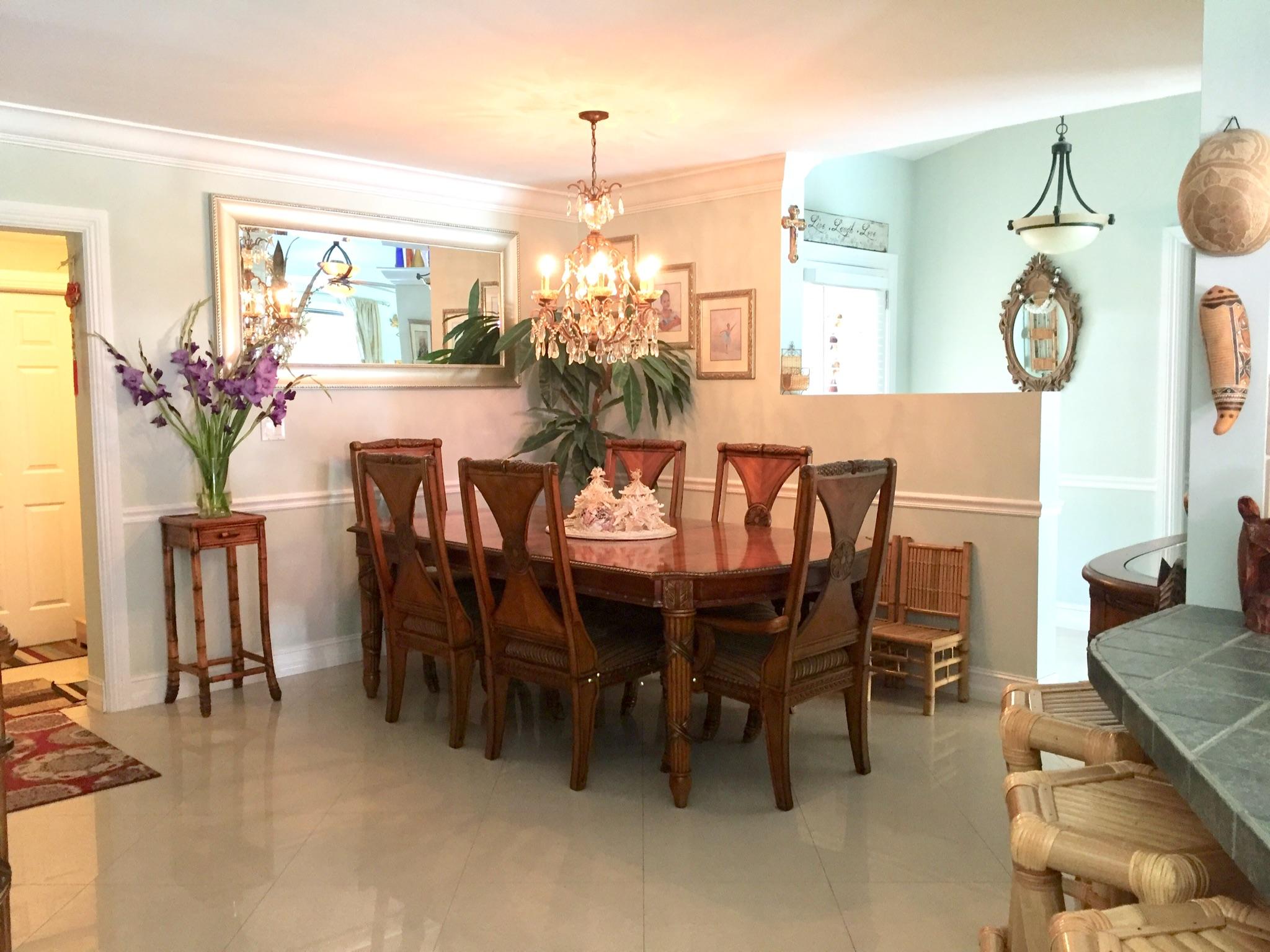 6887 Southwest Garnett Drive Stuart, FL 34997 - Photo 16 of 32 Dining or family room