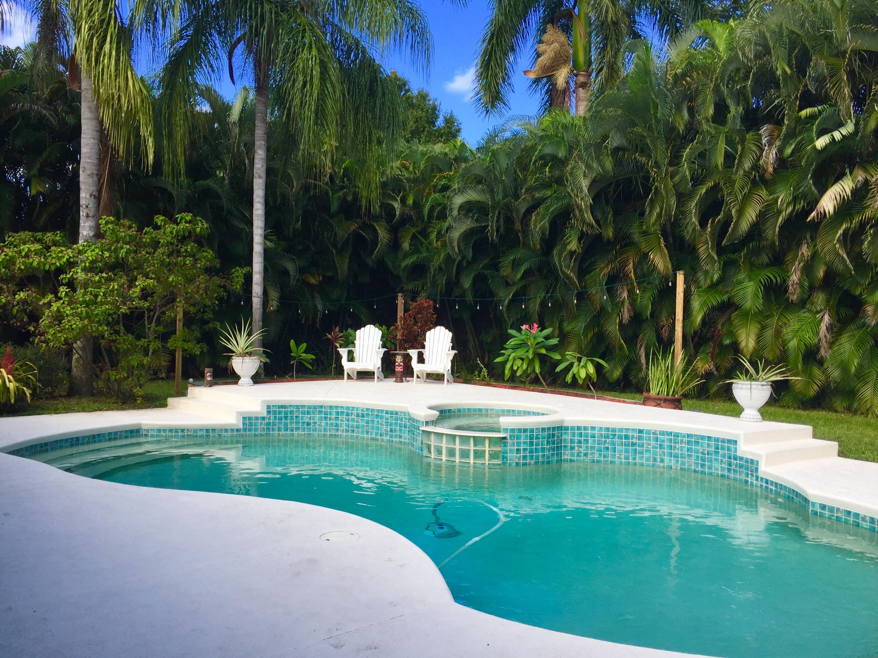6887 Southwest Garnett Drive Stuart, FL 34997 - Photo 5 of 32 Salt Pool