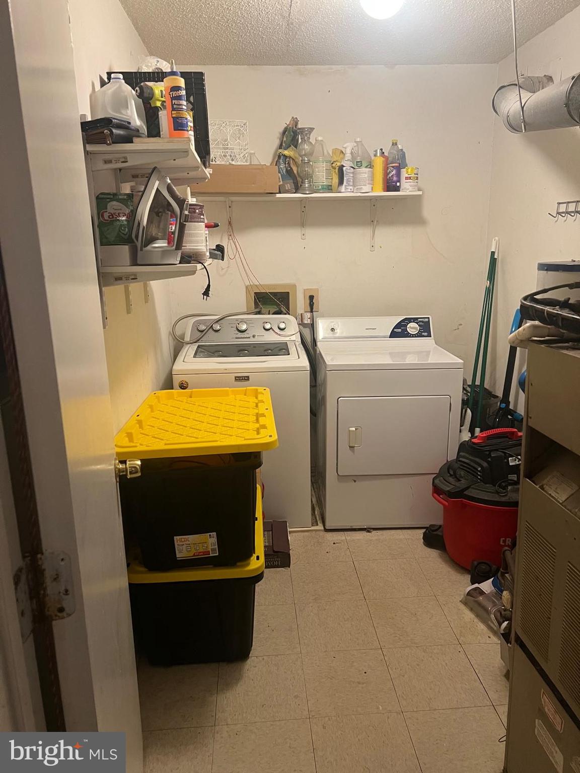 229 Colonial Court Absecon, NJ 08205 - Photo 8 of 10 Laundry & storage